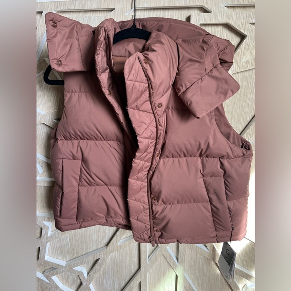 NWT Lululemon Roasted Brown Wunder Puff Cropped Vest, size 6 | NWT - Picture 2 of 5